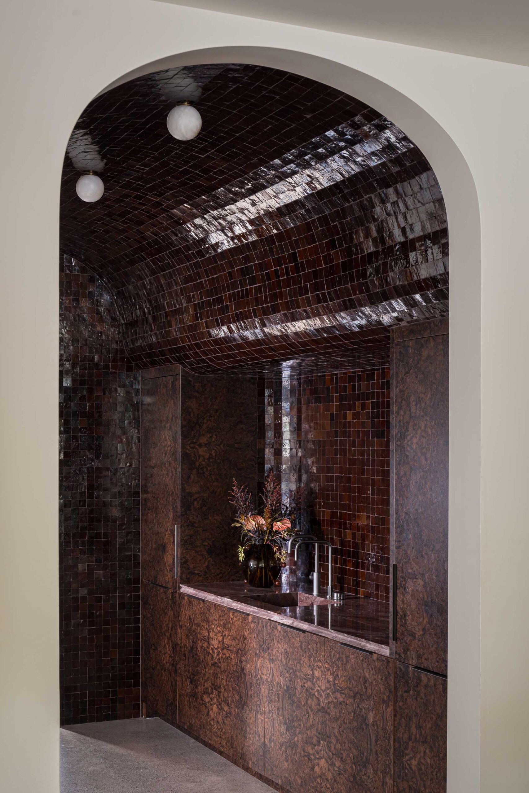 Brunello Quartzite Countertop   Hommeboys  Showroom Sonoma (1)