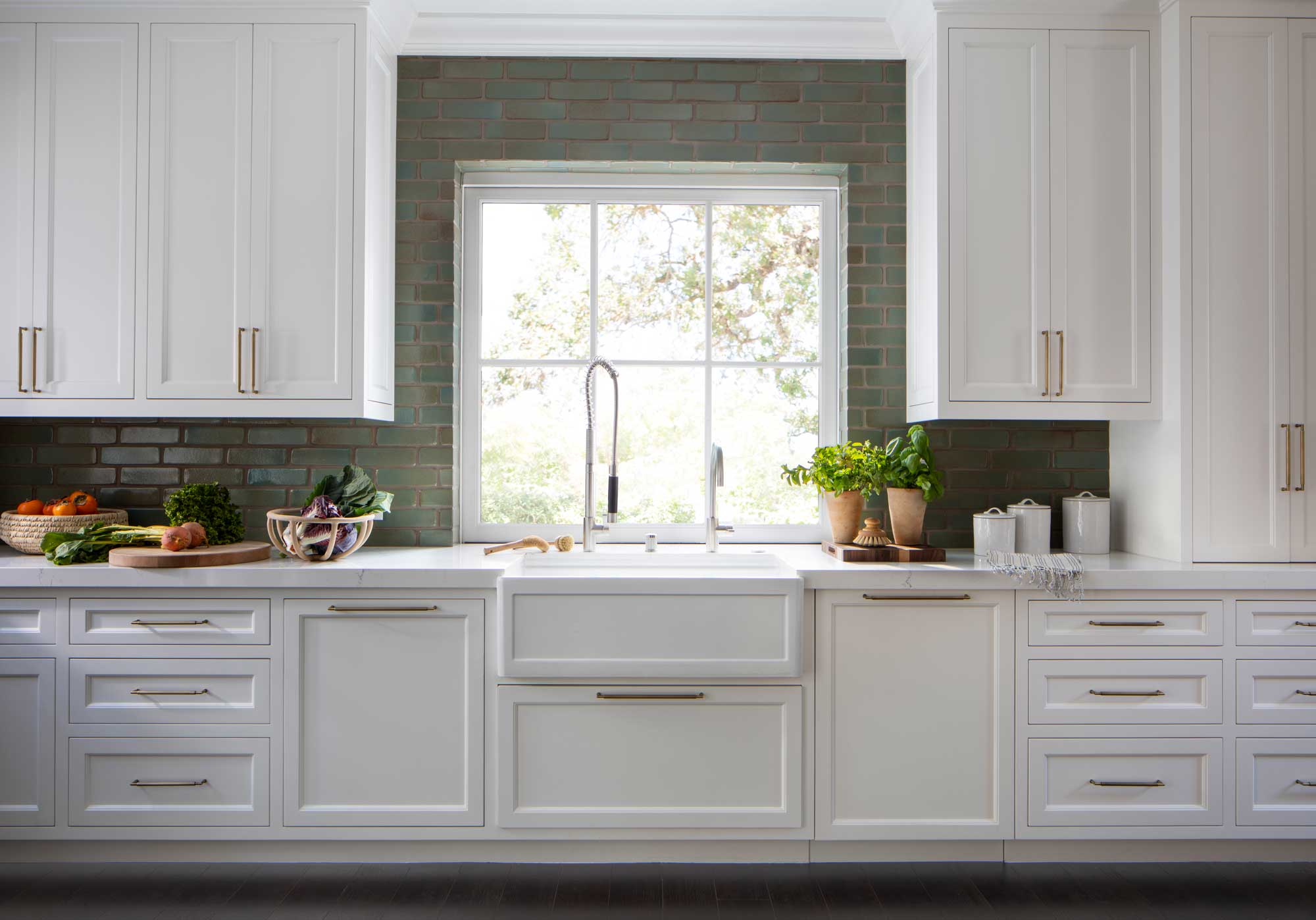 ARTO Oleson Subway Tile Kitchen Backsplash   Mirada Ave   Paul Dyer (1)