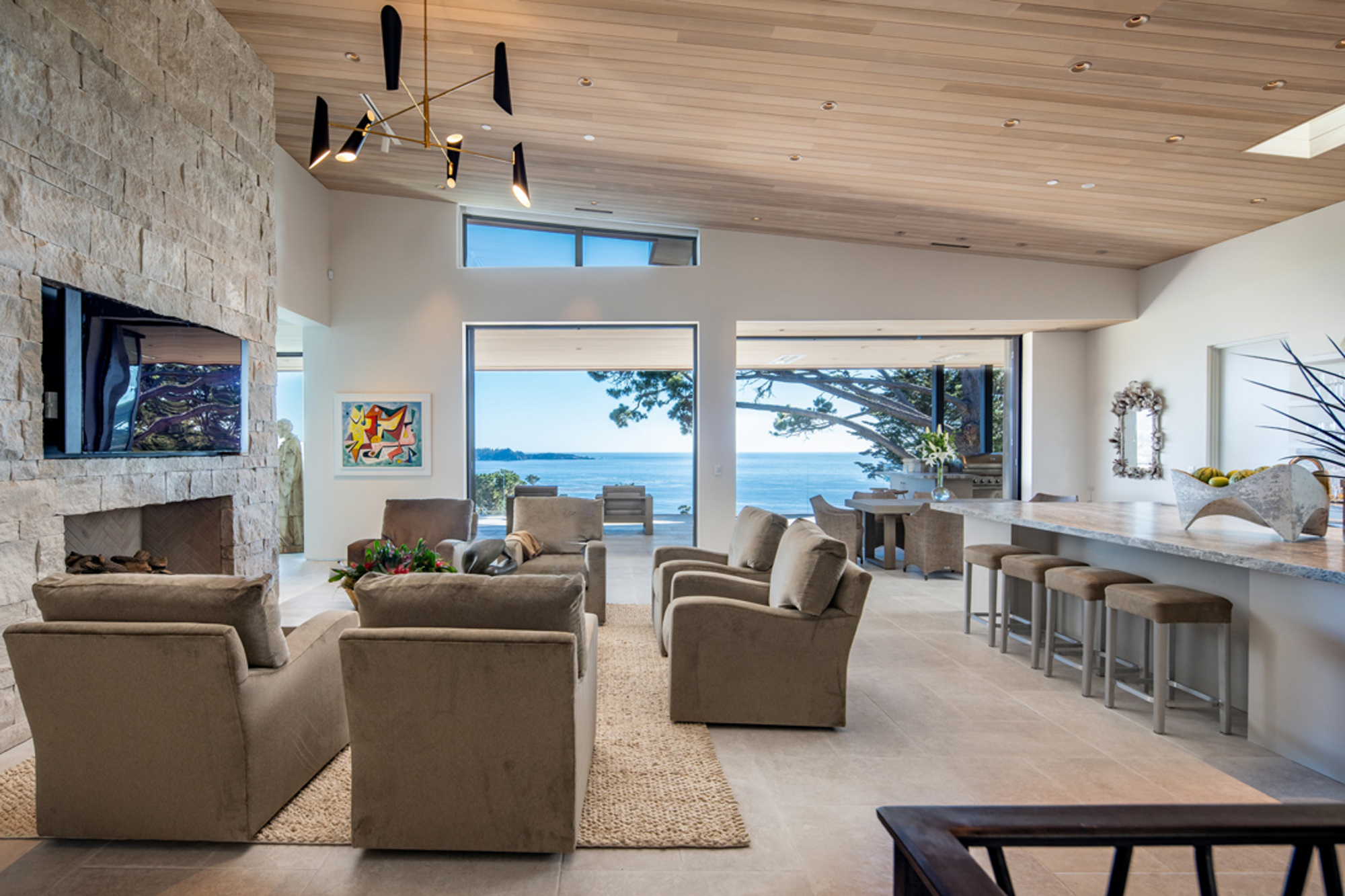 Emil Chateau Blanc Floor And Breaking Waves Kitchen Island    Edge Project (1)