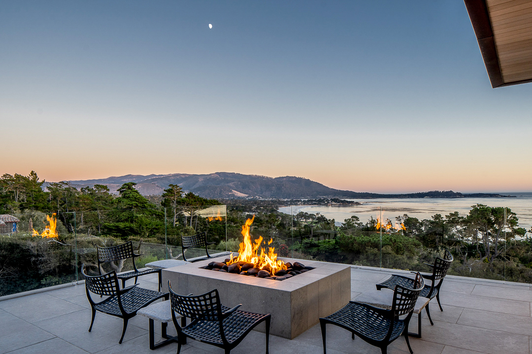 Emil Chateau Blanc Outdoor Patio And Firepit Surround   Edge Project (1)